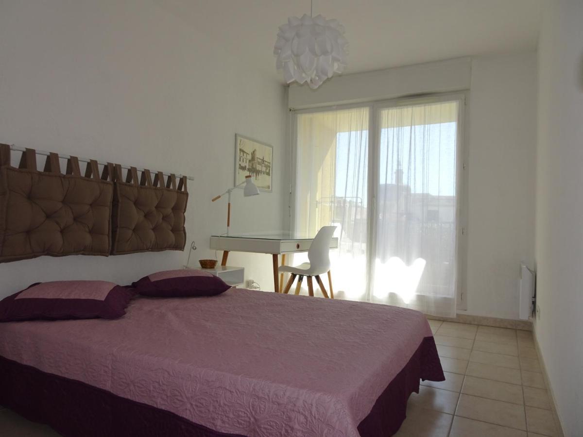 Les Manades Apartment Aigues-Mortes Exterior photo